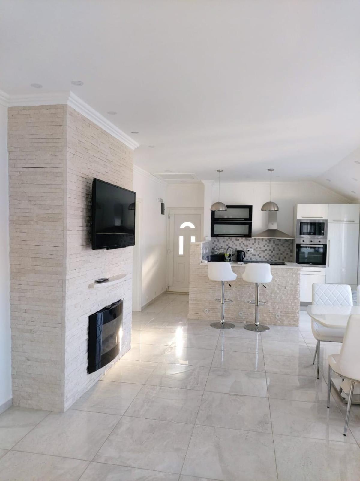 Apartments Brac Supetar Habitación foto